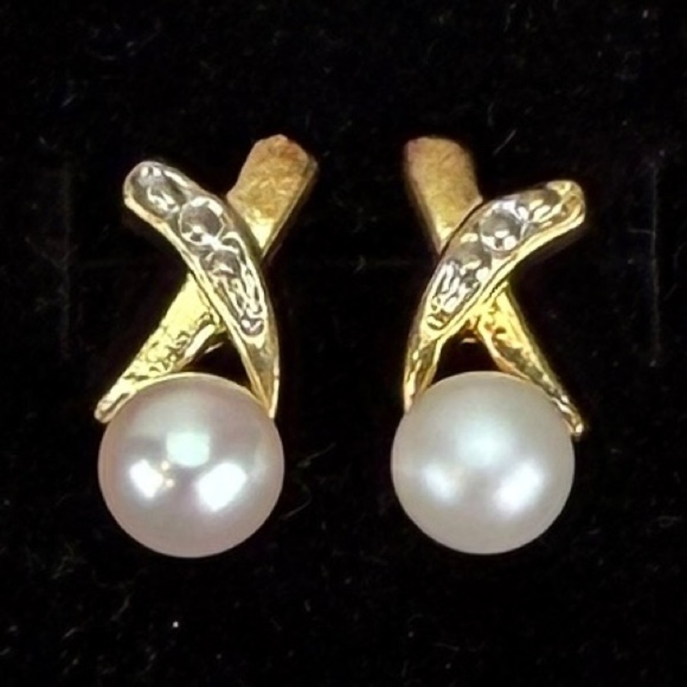Vintage Aged Goldtone, faux Pearl Pierced Earrings